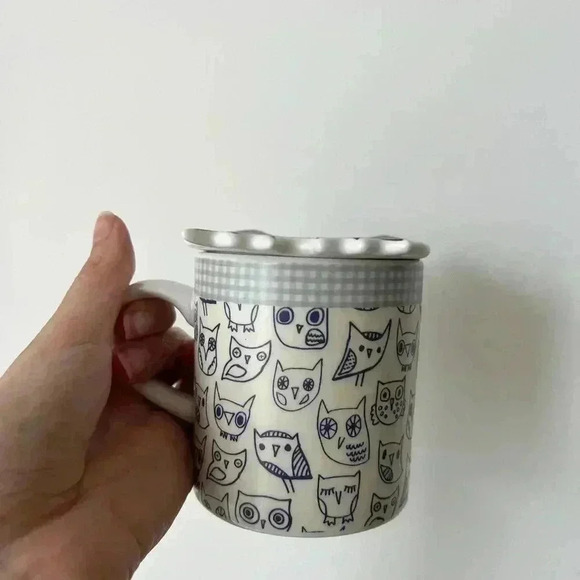 Disaster Design UK Blue White Small Owl Illustrated Tea Mug with Top Lid  Cover - Picture 4 of 15